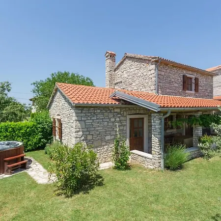 Homes Ana And Maria Holiday home