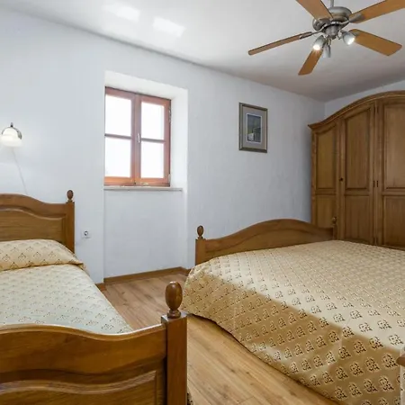 Homes Ana And Maria Holiday home Kanfanar