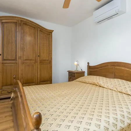 Homes Ana And Maria *