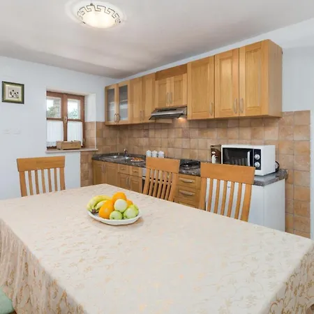 בית נופש Homes Ana And Maria קאנפאנאר