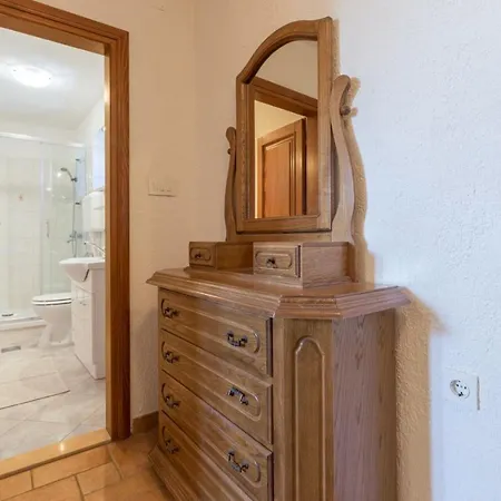 Homes Ana And Maria *