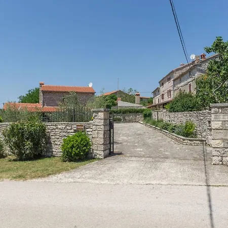 Homes Ana And Maria * קאנפאנאר