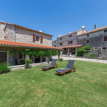Homes Ana And Maria Holiday home Kanfanar